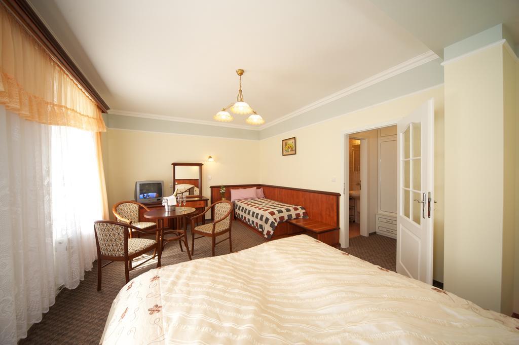 Spa & Wellness Hotel Harmonie Marianske Lazne Exterior foto