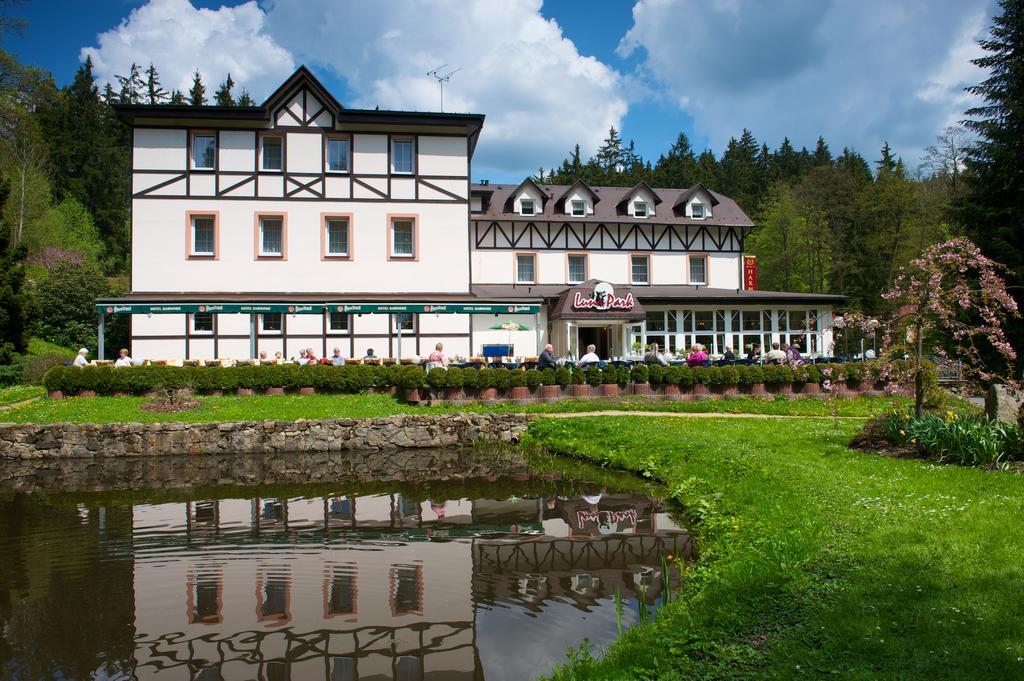 Spa & Wellness Hotel Harmonie Marianske Lazne Exterior foto