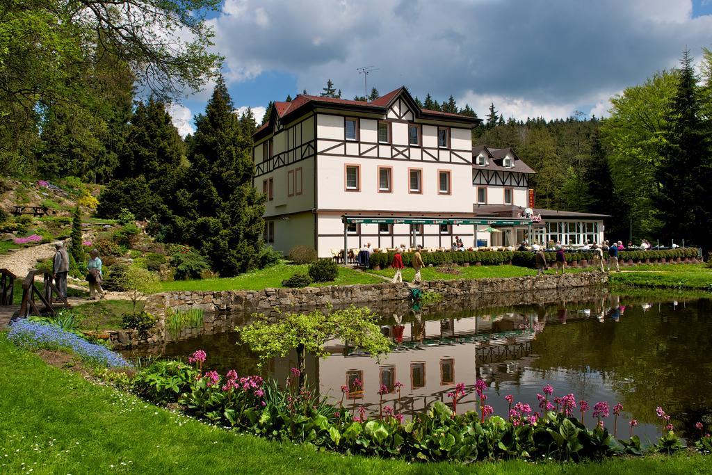Spa & Wellness Hotel Harmonie Marianske Lazne Exterior foto