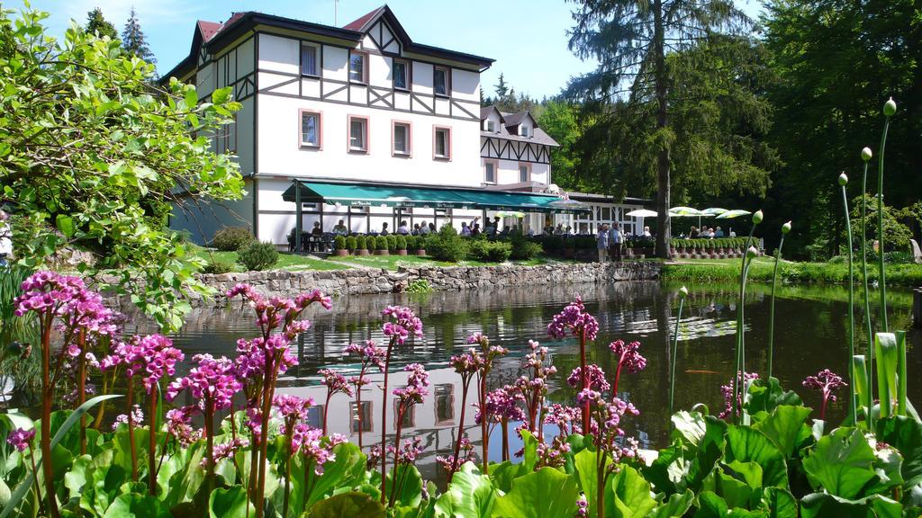 Spa & Wellness Hotel Harmonie Marianske Lazne Exterior foto