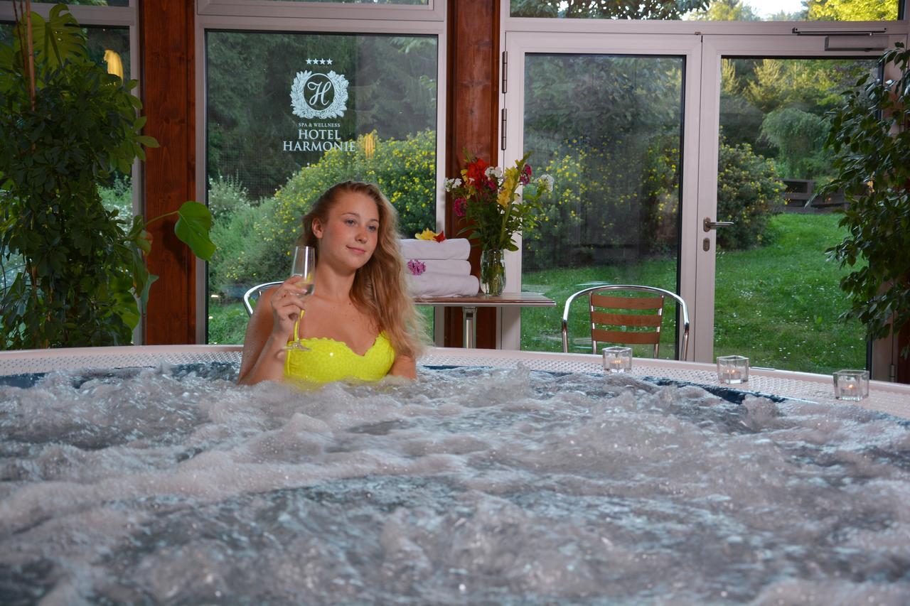 Spa & Wellness Hotel Harmonie Marianske Lazne Exterior foto