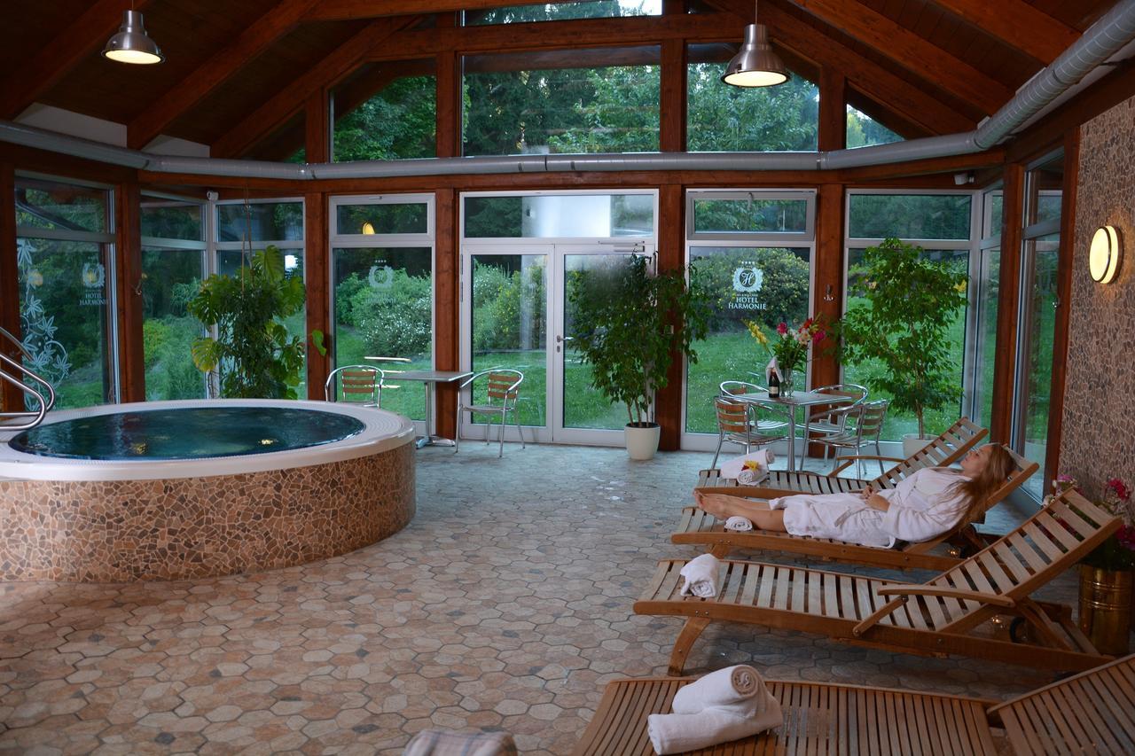 Spa & Wellness Hotel Harmonie Marianske Lazne Exterior foto