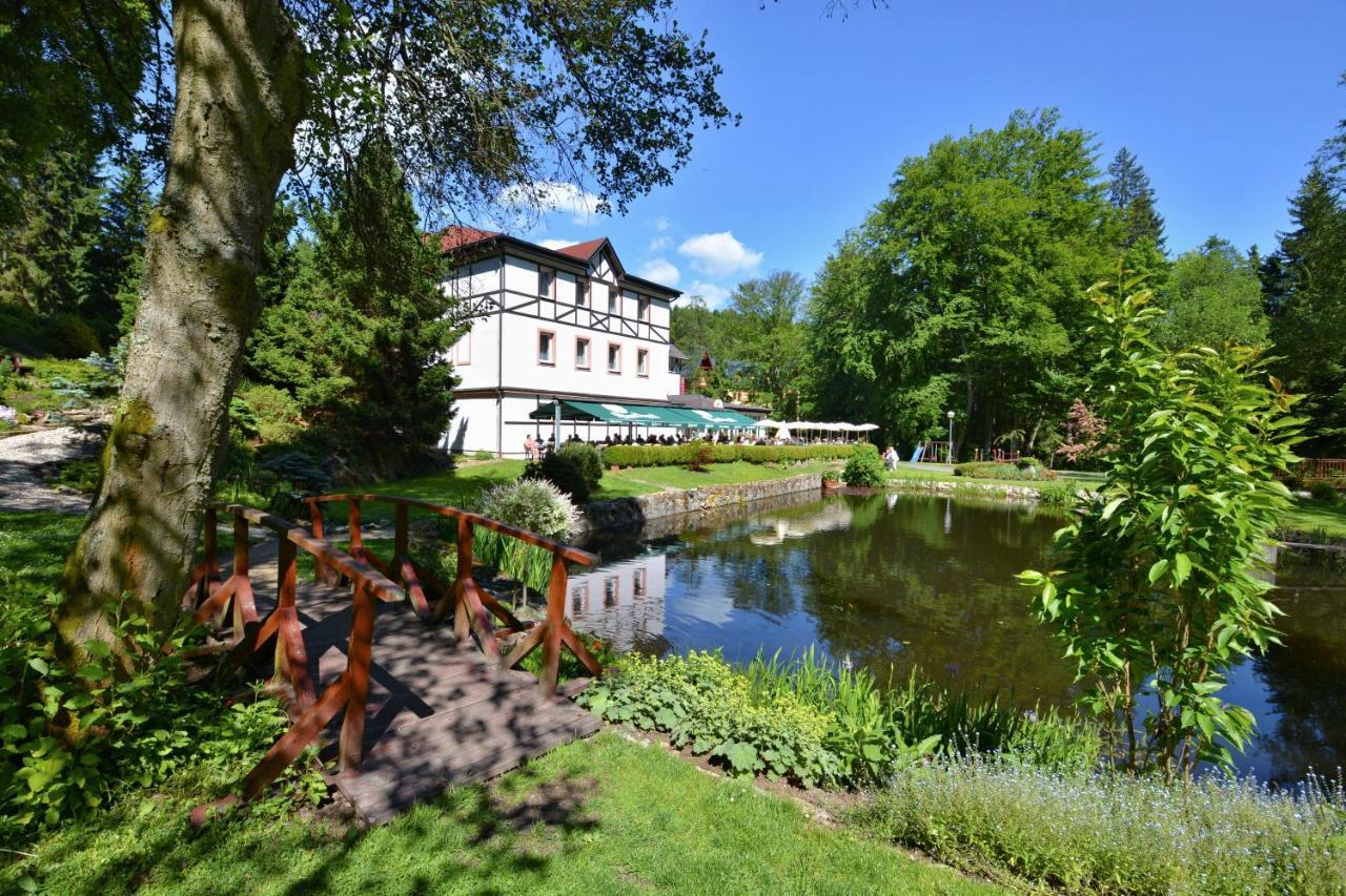 Spa & Wellness Hotel Harmonie Marianske Lazne Exterior foto
